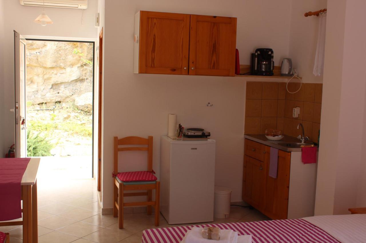 Aaron Studios Apartments Agia Fotia  Екстер'єр фото